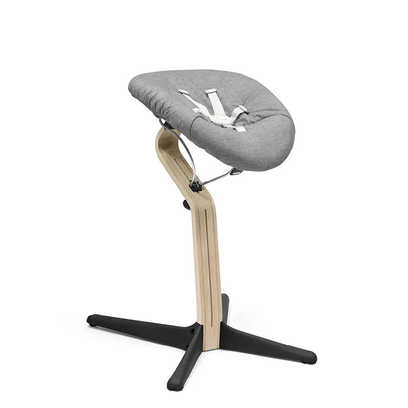 Stokke®  Nomi Hochstuhl Babyaufsatz & Matratzenbezug Black /Grey Sand - Image 2