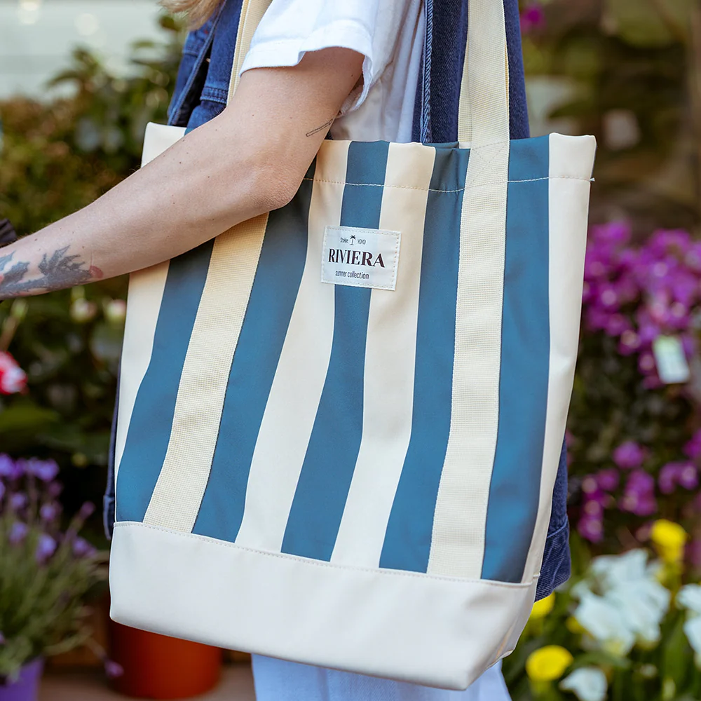 Stokke®  YOYO³ 6+ 'Riviera Collection' Summerkit mit Bezug, Sonnenschirm und Beach Bag Monaco - Image 11