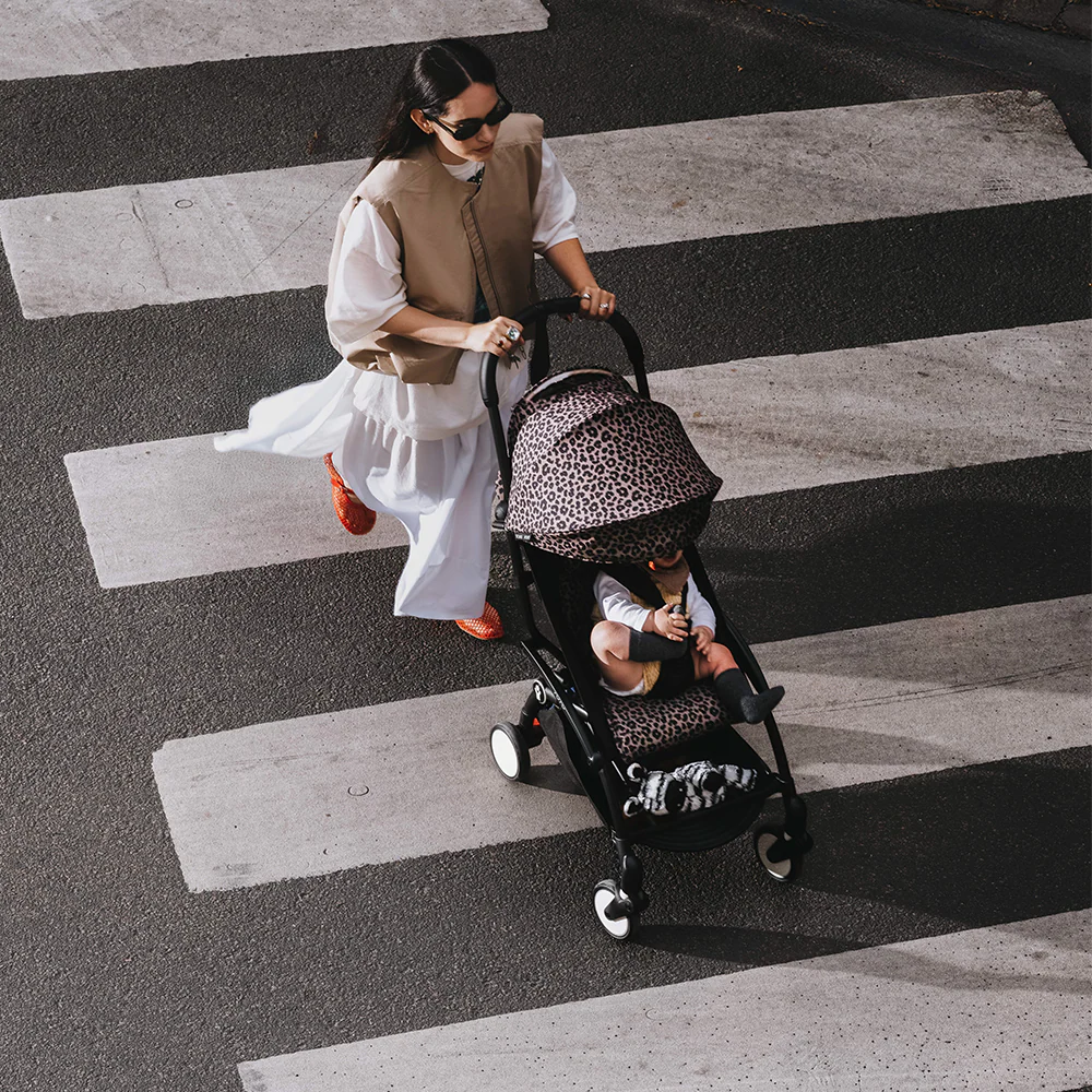 Stokke YOYO³ 6+ 'Wild Collection' Black/Leopard - Image 15