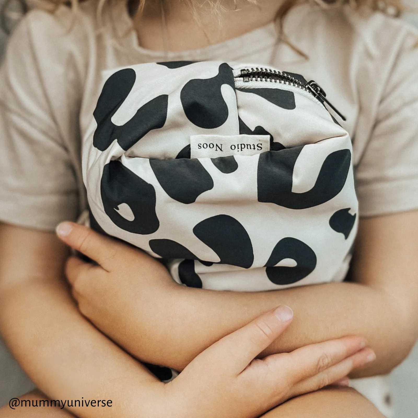 Studio Noos  Necessaire 'Pouch'  Holy Cow - Image 5