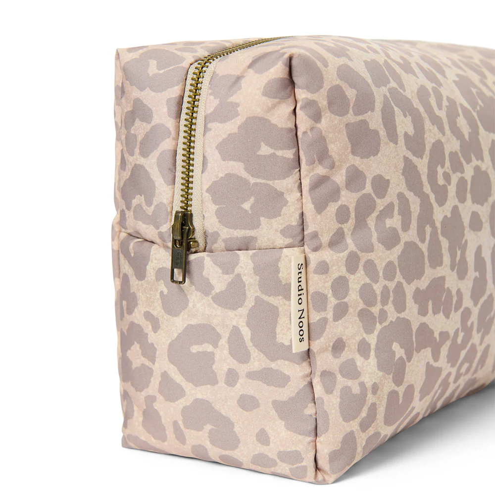 Studio Noos Necessaire 'Puffy' Beige Leopard - Image 3