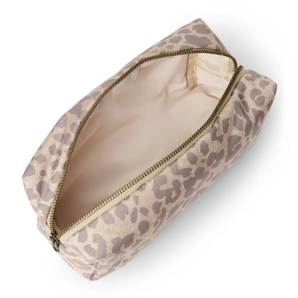 Studio Noos Necessaire  'Puffy Pouch' Beige Leopard - Image 4