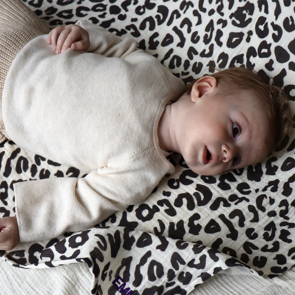 Studio Noos Swaddle 120 x 120 cm Holy Cow - Image 2
