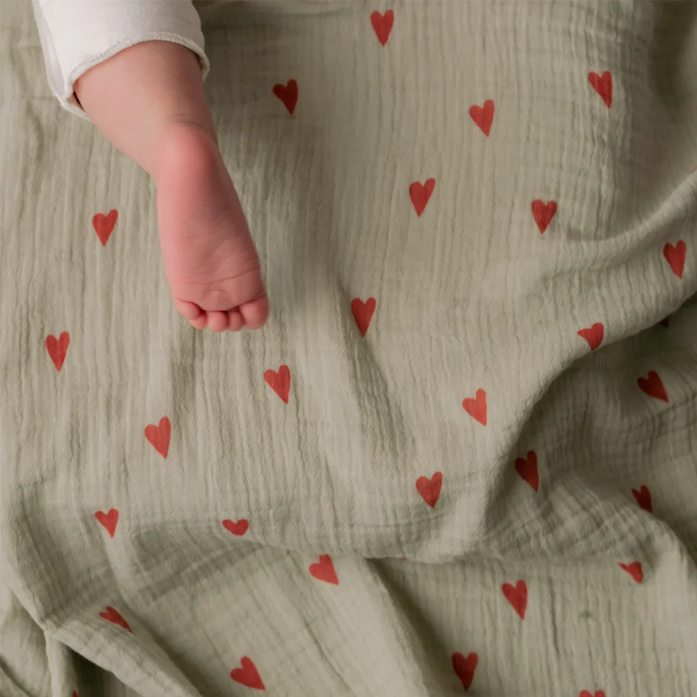 Studio Noos Swaddle 'Hearts' 120 x 120 cm Sage Green - Image 2