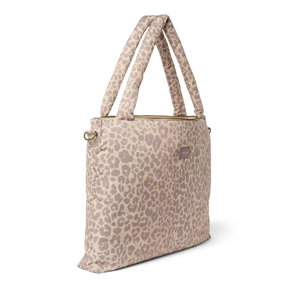 Studio Noos Wickeltasche 'Puffy' Beige Leopard - Image 6